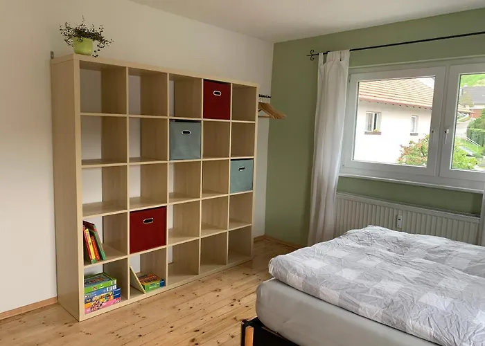 Schwarzwaldmarie 布尔